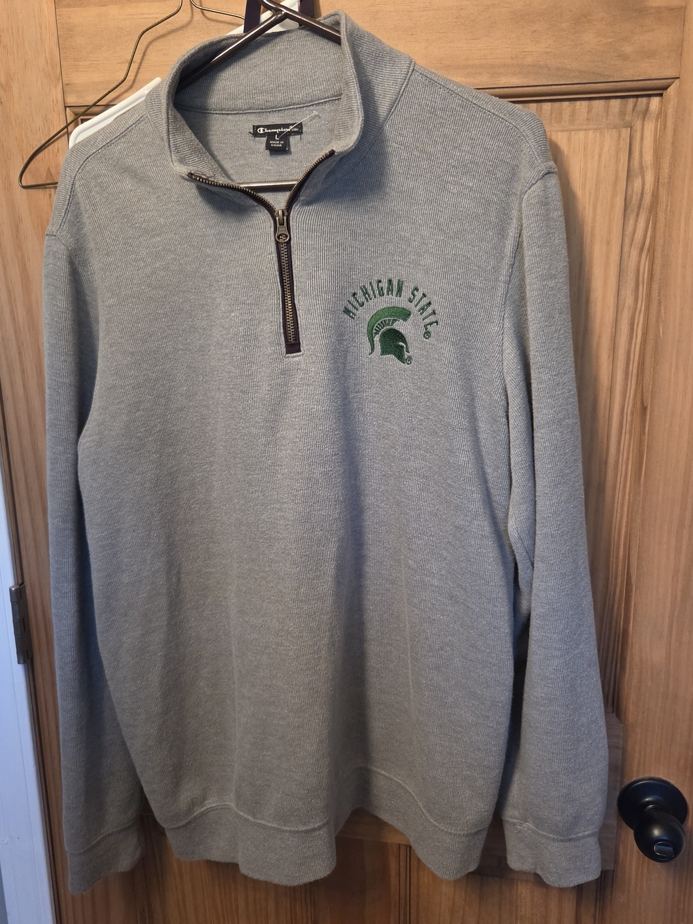 Champion Men's Heather Gray Quarter-Zip Pullover with Michigan State Logo